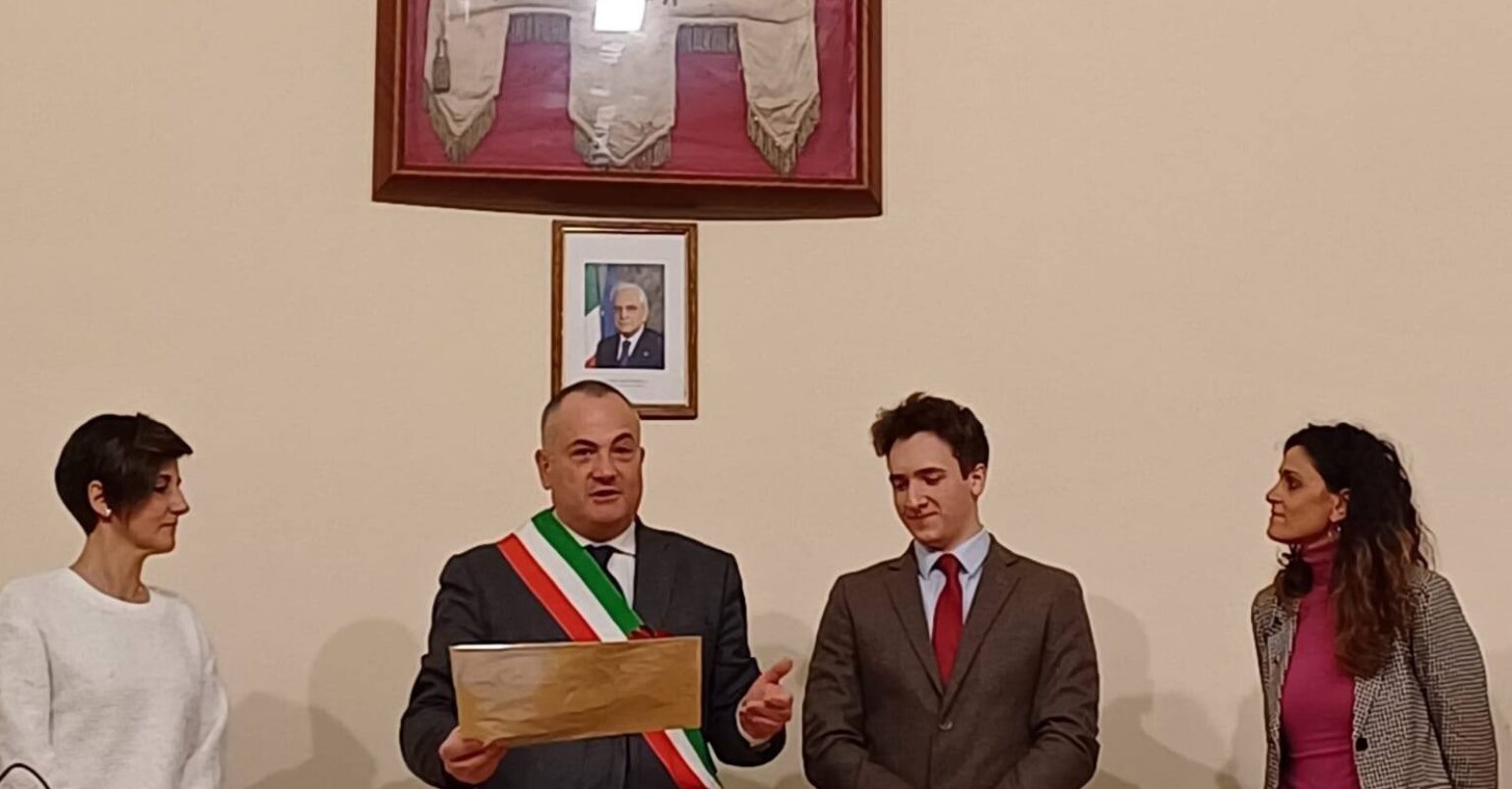 E Di Polla Il Più Giovane Laureato Ditalia Michele Palma Giornale Del Cilento