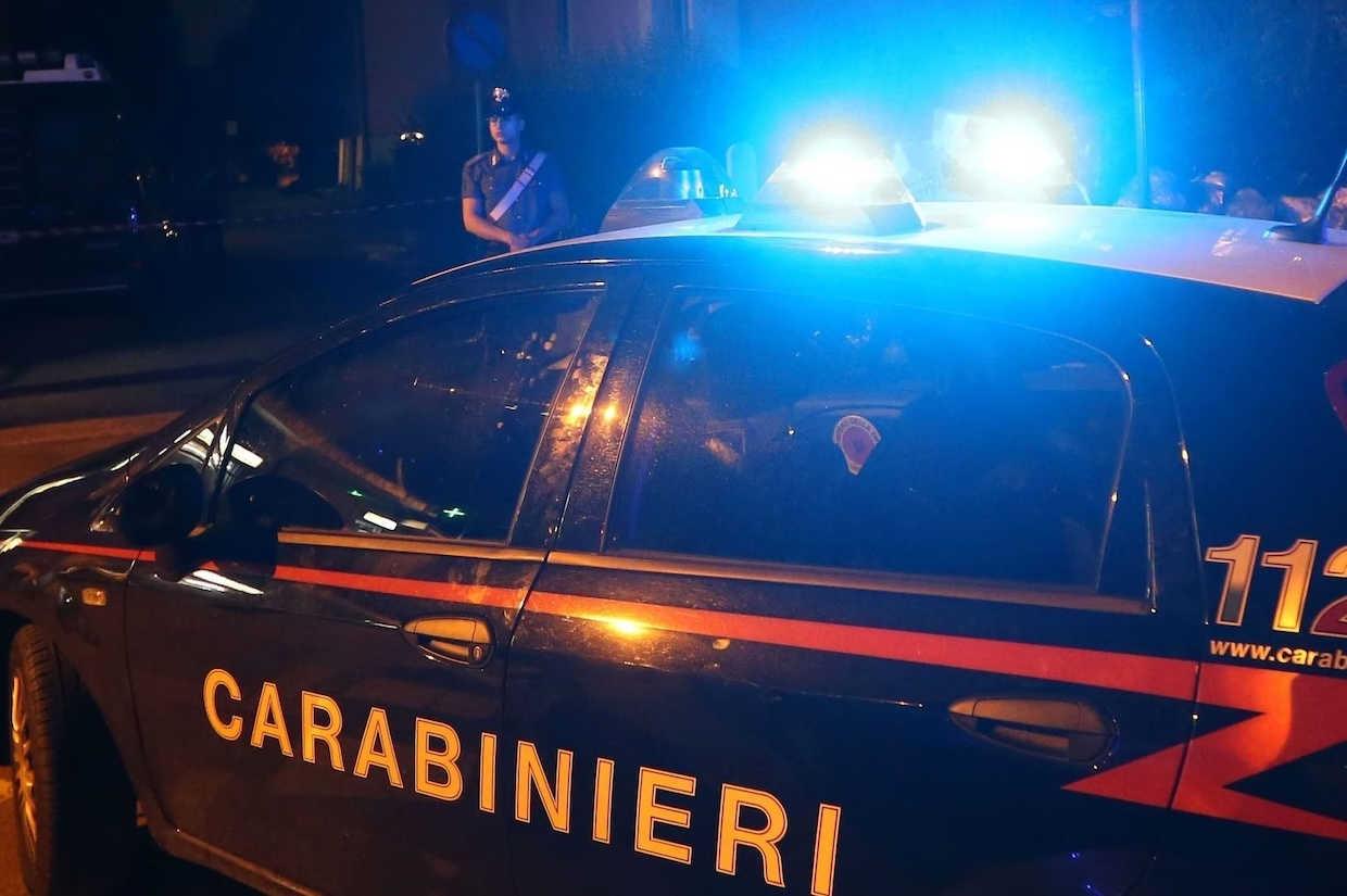 Direttore associazione che assiste fasce deboli arrestato per violenza sessuale su minore