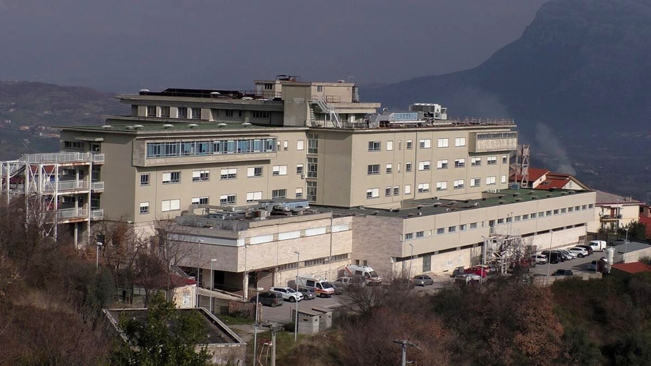 Ospedale Roccadaspide, carenza personale medico: chiuso reparto Cardiologia