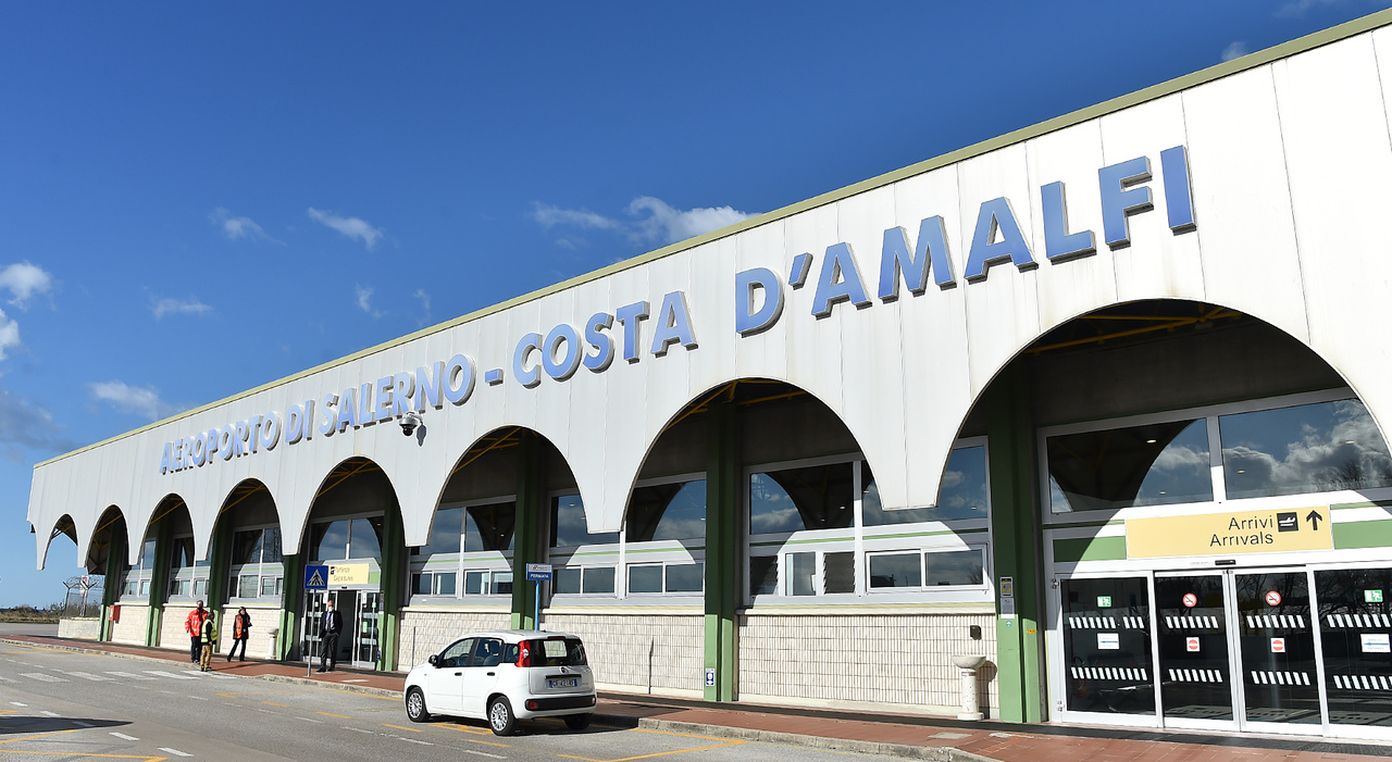 M5S, Cammarano: «L’aeroporto di Salerno-Costa d’Amalfi fuori dalla rete Globale transeuropea dei trasporti»