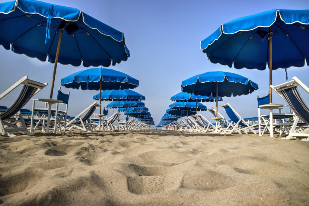 Spiagge, appello di Codacons alle Capitanerie di Porto del Cilento sul controllo delle concessioni balneari scadute