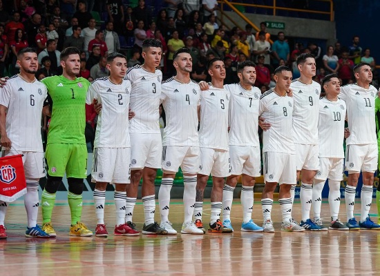 Nazionale di futsal del Costa Rica si allena al Centro sportivo di San Rufo per i Mondiali in Uzbekistan