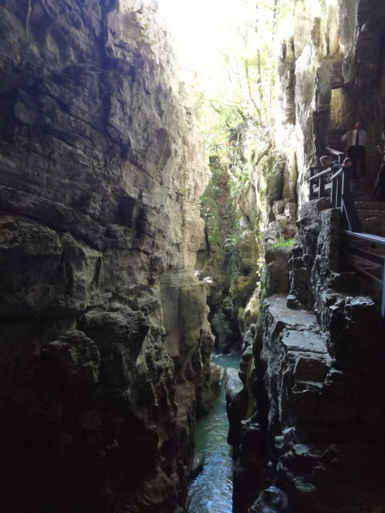 Bussento, il fiume sotterraneo nel cuore del Cilento tra canyon e grotte