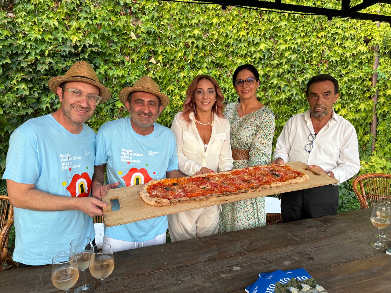 Giungano, torna la Festa dell’antica pizza cilentana: Gabriele Esposito, 99 Posse e Tazenda sul palco