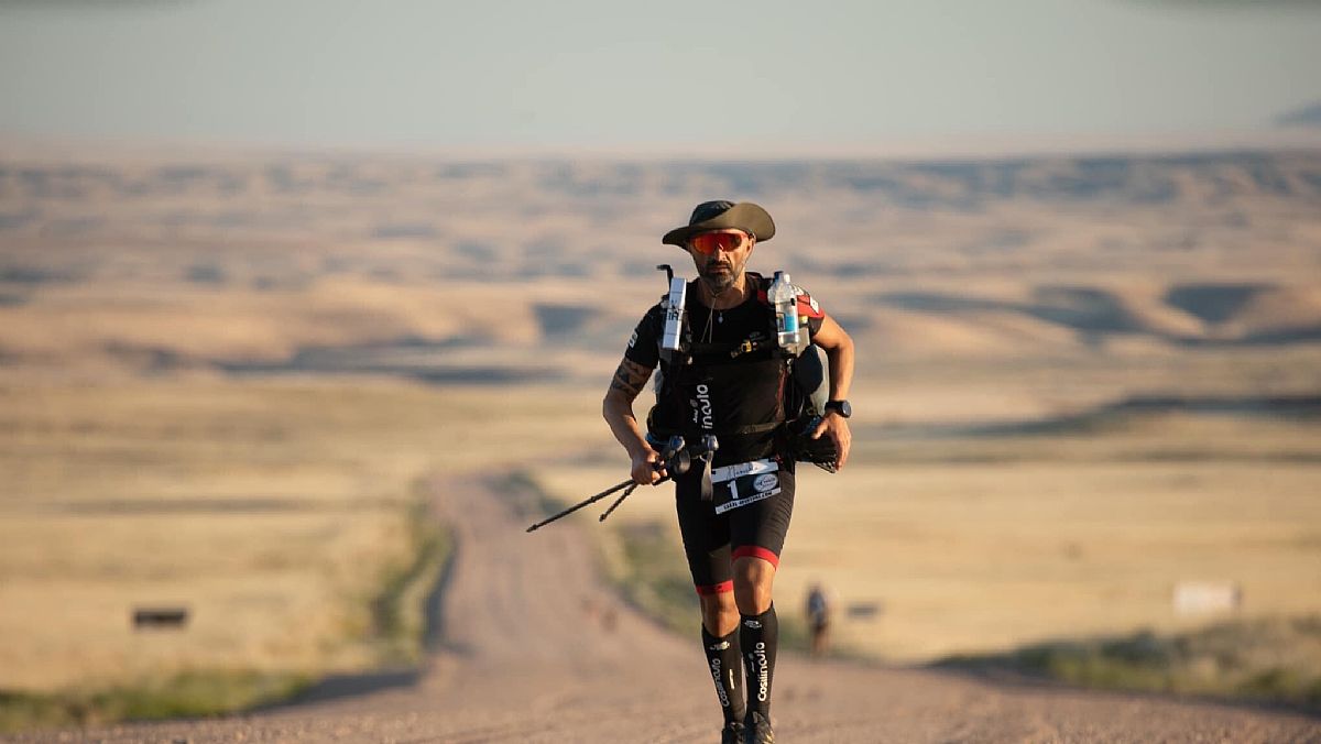 L’ultramaratoneta De Rosa in Kenya: «Una corsa per la tutela della natura in Africa»