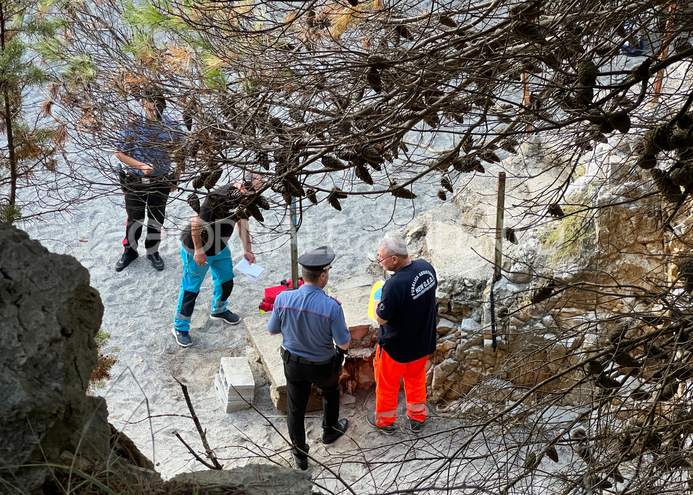 Camerota, accusa malore: turista 71enne muore in spiaggia