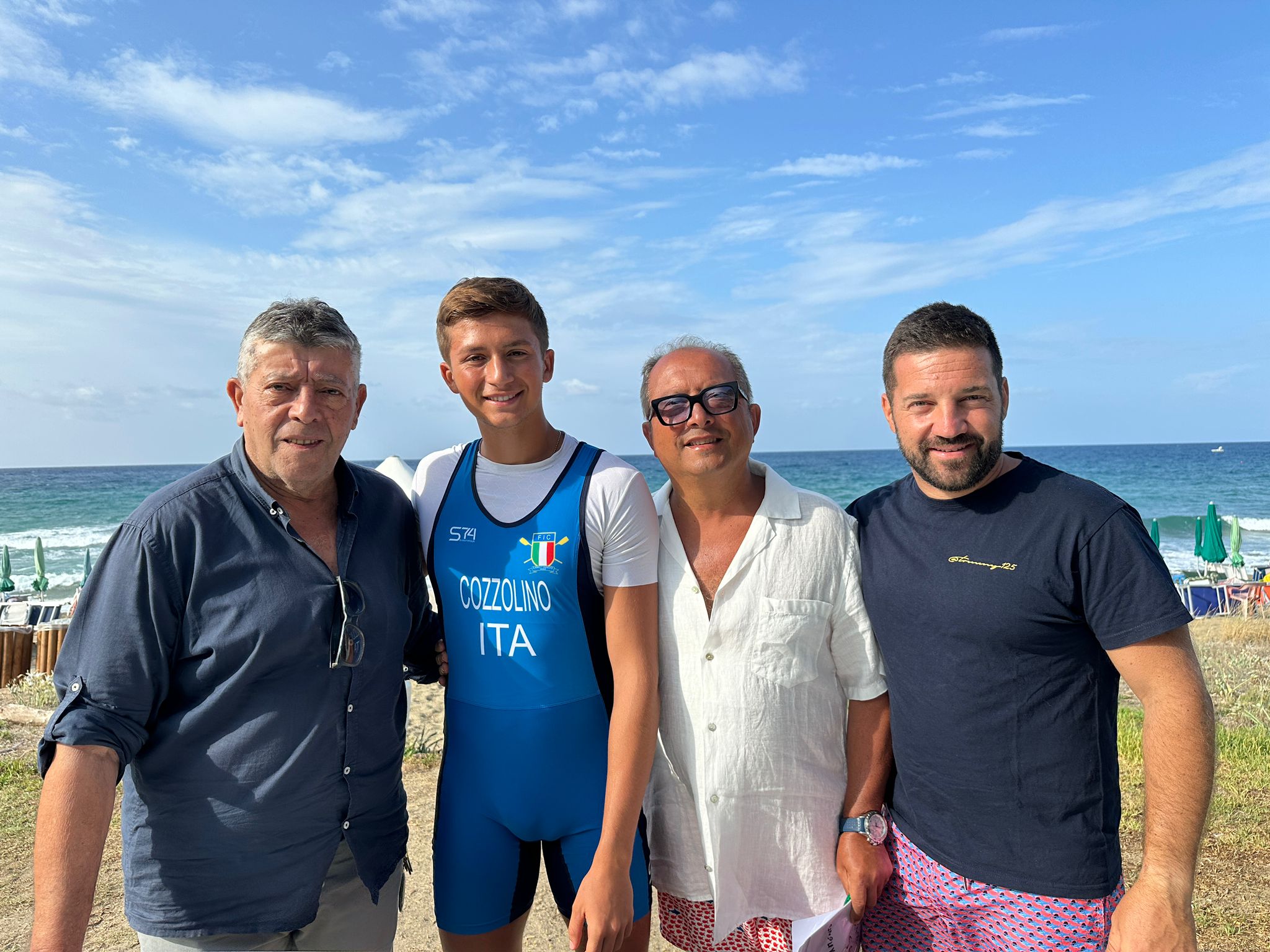 Canottaggio, Lucio Cozzolino si allena nel mare del Cilento