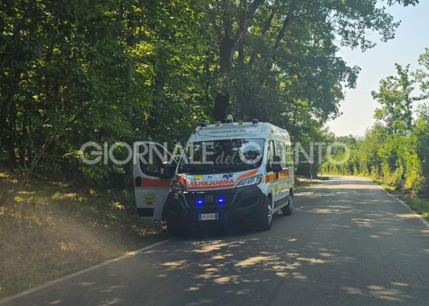 Tragedia a Padula: 13enne muore in piscina