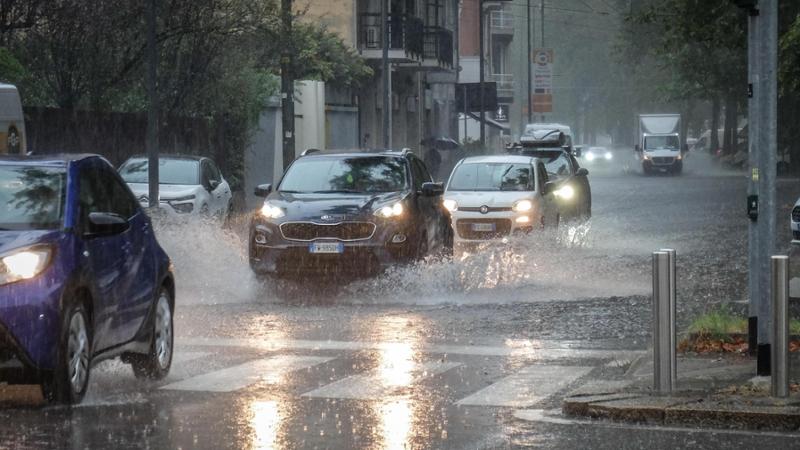 Maltempo, allerta in otto regioni: previsti temporali anche in Campania