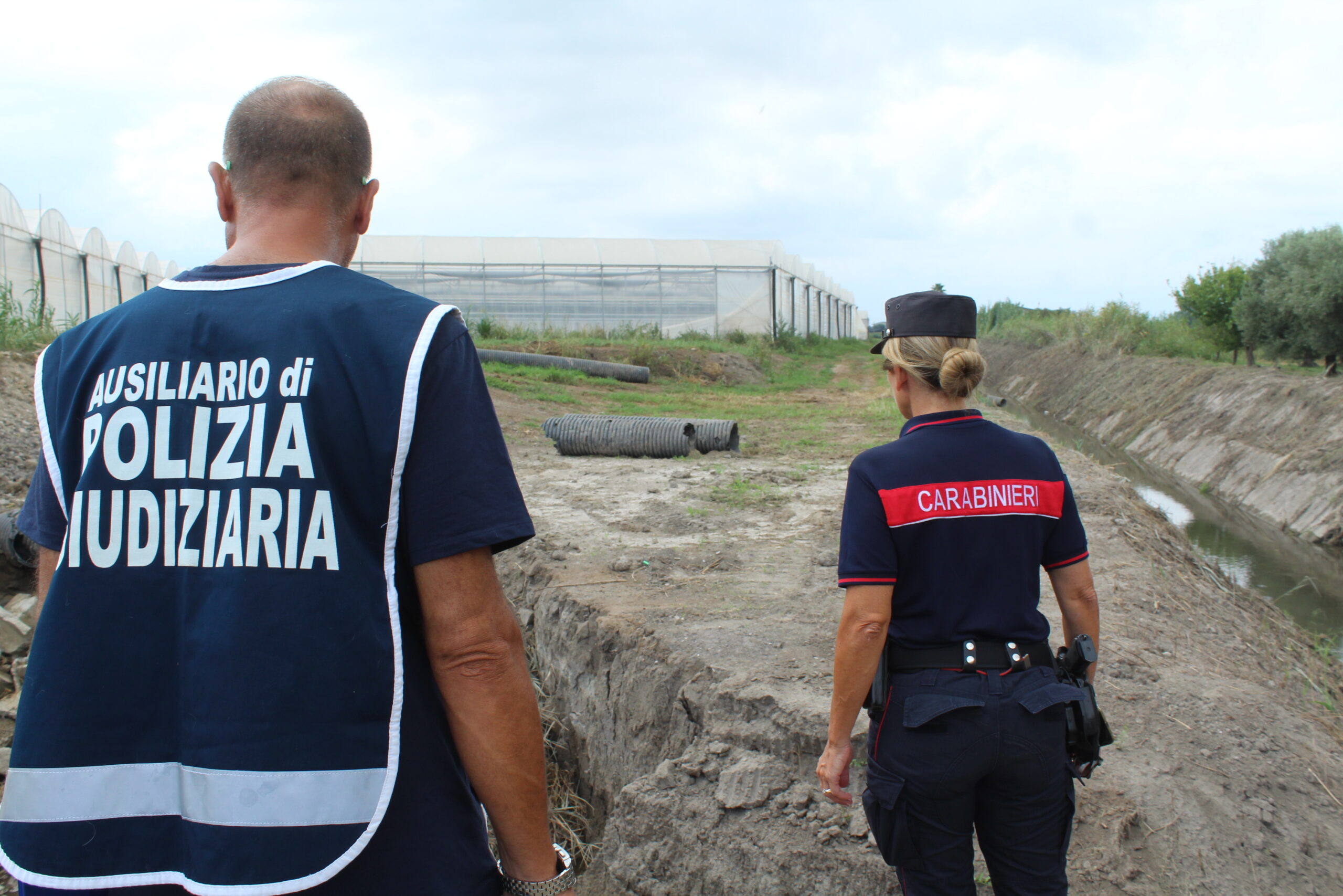 Capaccio, smaltimento illecito di rifiuti e violazioni edilizie: denunciato imprenditore agricolo