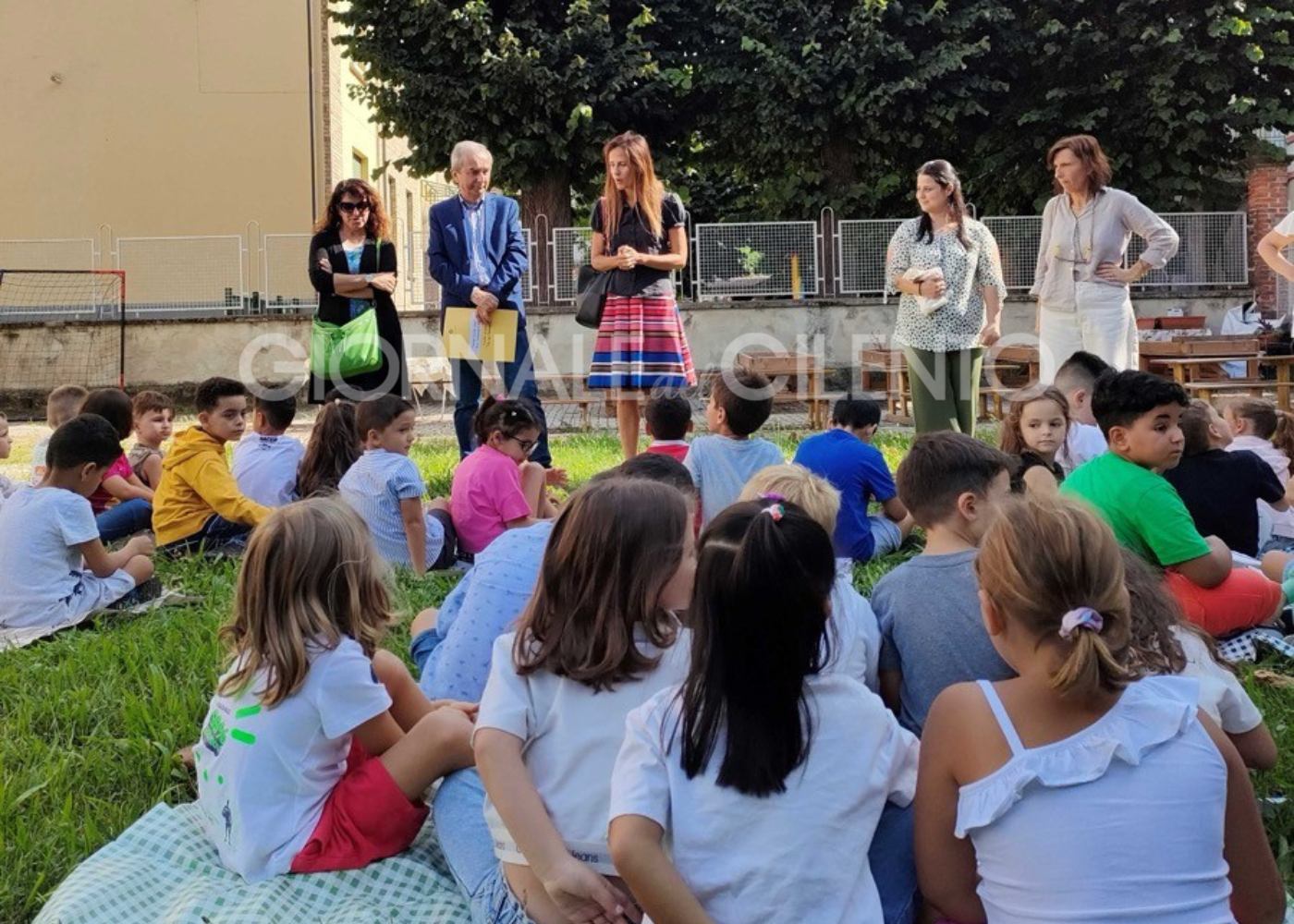 Suona la campanella: primo giorno di scuola per gli studenti del Cilento e del Vallo di Diano