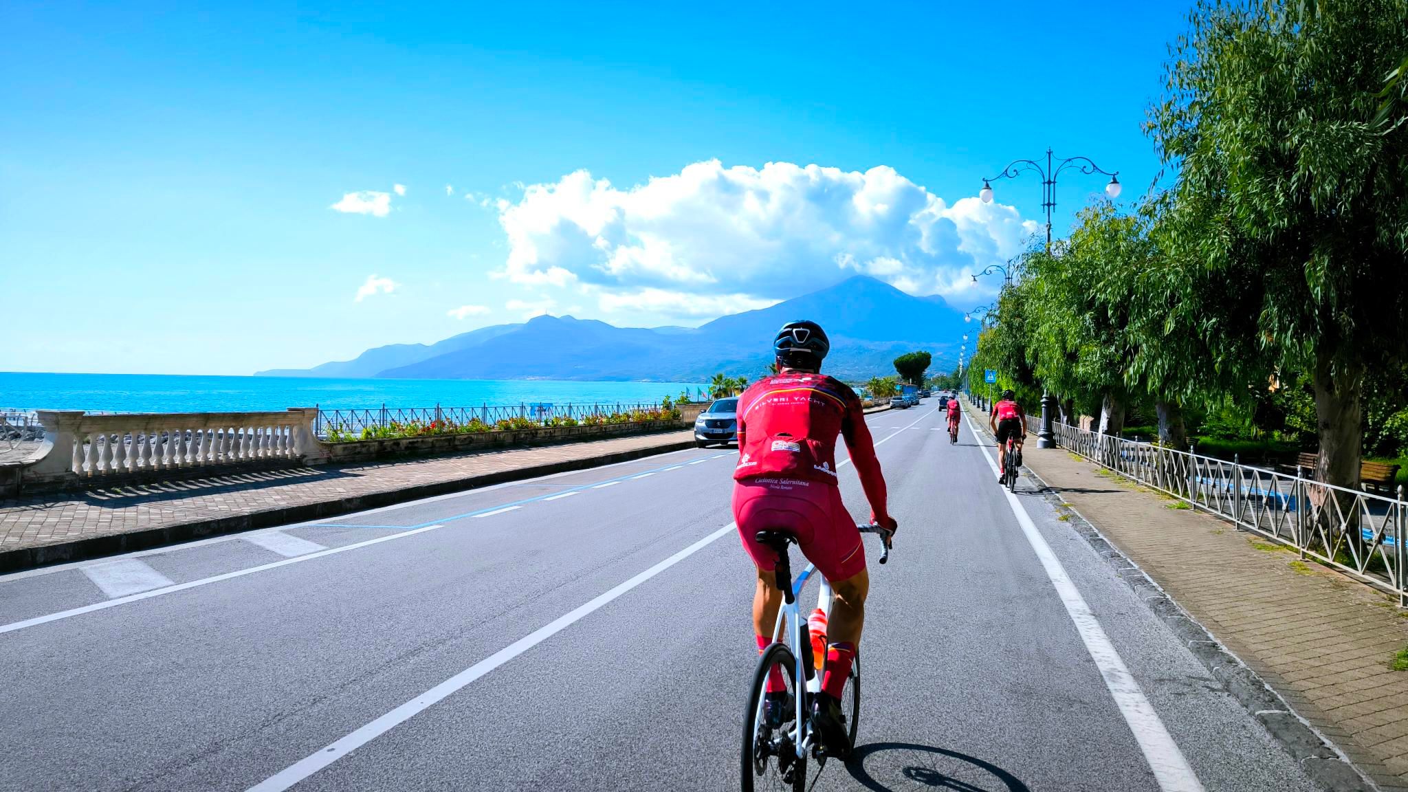 Passione ciclismo, successo per la Rando del Mito. Pedalate tra la natura e i borghi del Cilento