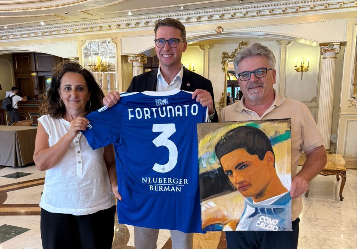 Emozionante cerimonia a Caserta in memoria di Fortunato: il Como calcio e la fondazione Polito