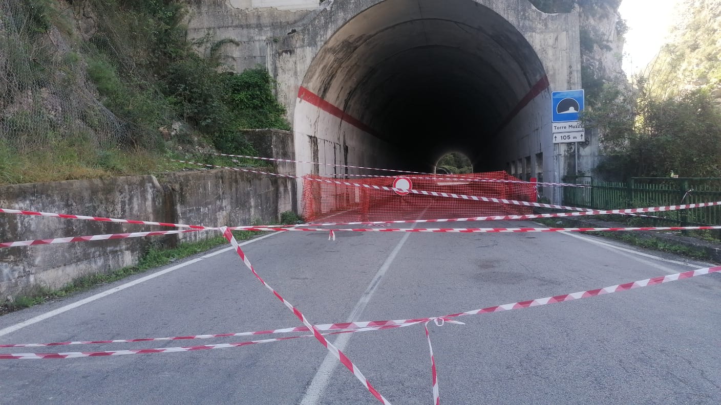 Frana sulla Mingardina: strada chiusa ma nessuna ordinanza ufficiale dopo 36 ore