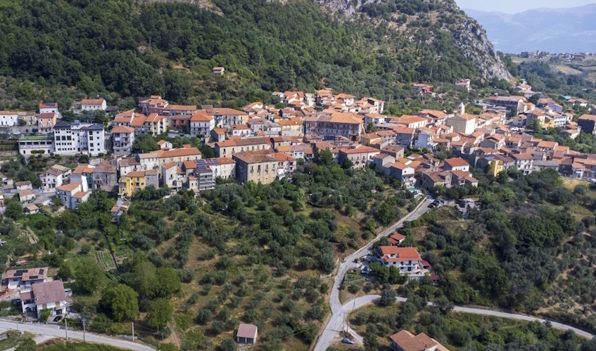 San Rufo, il Comune promuove la bellezza con spazi gratuiti per parrucchieri ed estetisti