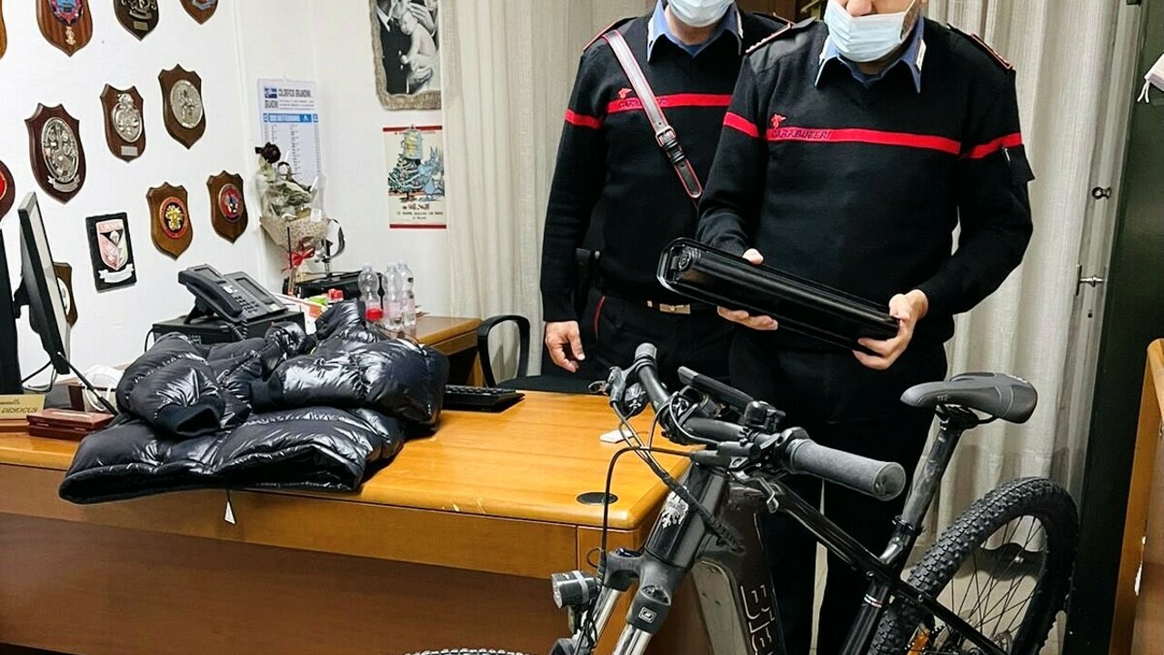 Sapri, aumentano i furti di biciclette elettriche: indagano i carabinieri