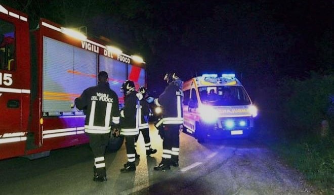 Incidente stradale sulla Bussentina a Caselle in Pittari: auto sbanda e si schianta