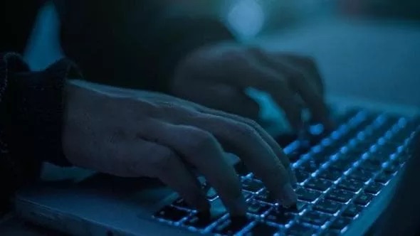 Truffa online da 50mila euro: ventenne di Pontecagnano a giudizio per phishing su conti bancari