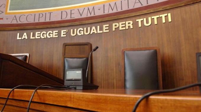 Agropoli, revocati domiciliari per Del Giudice: concessa misura del divieto di dimora in Sicilia