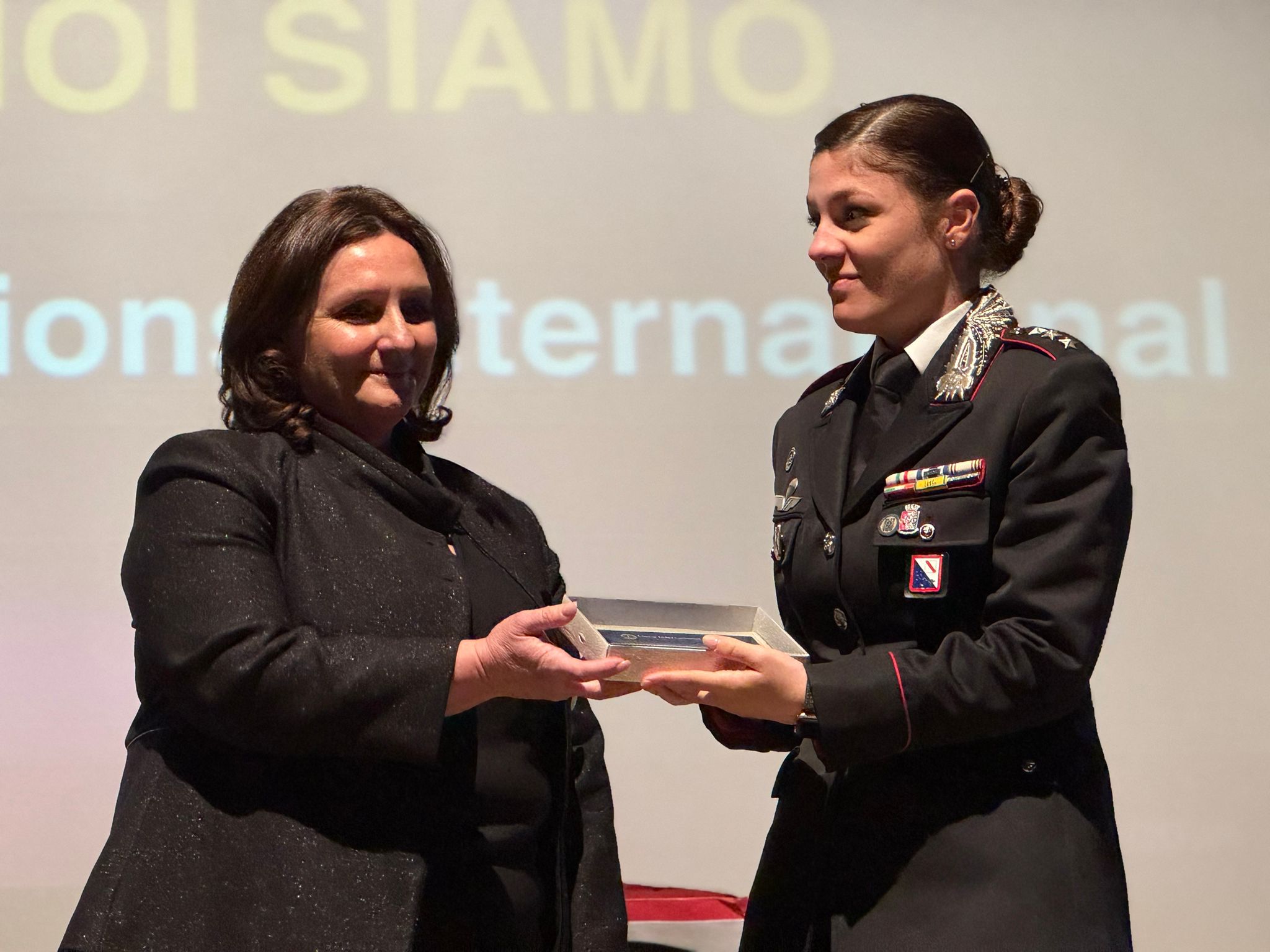 Standing ovation al Teatro Scarpetta: il concerto del Lions Club per “La Valigia di Caterina” raccoglie fondi