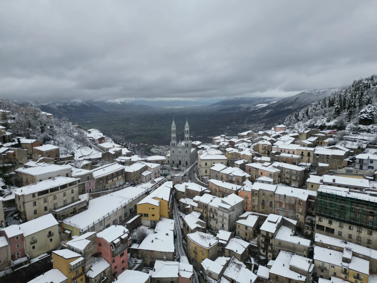 Meteo, da oggi (23 dicembre) arriva il gelo artico sul Cilento e Vallo di Diano