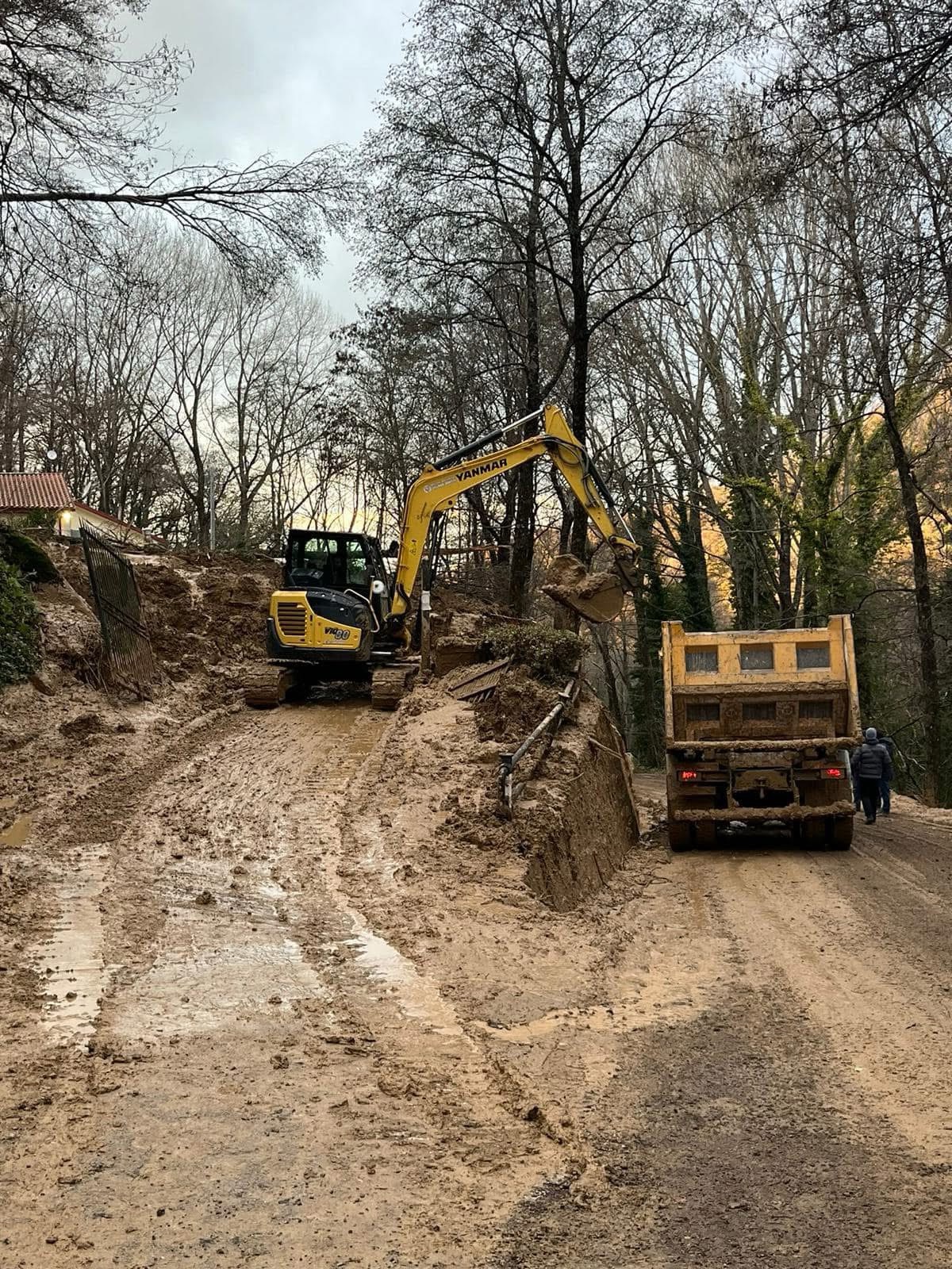 Frana monte Gelbison: la strada resta chiusa