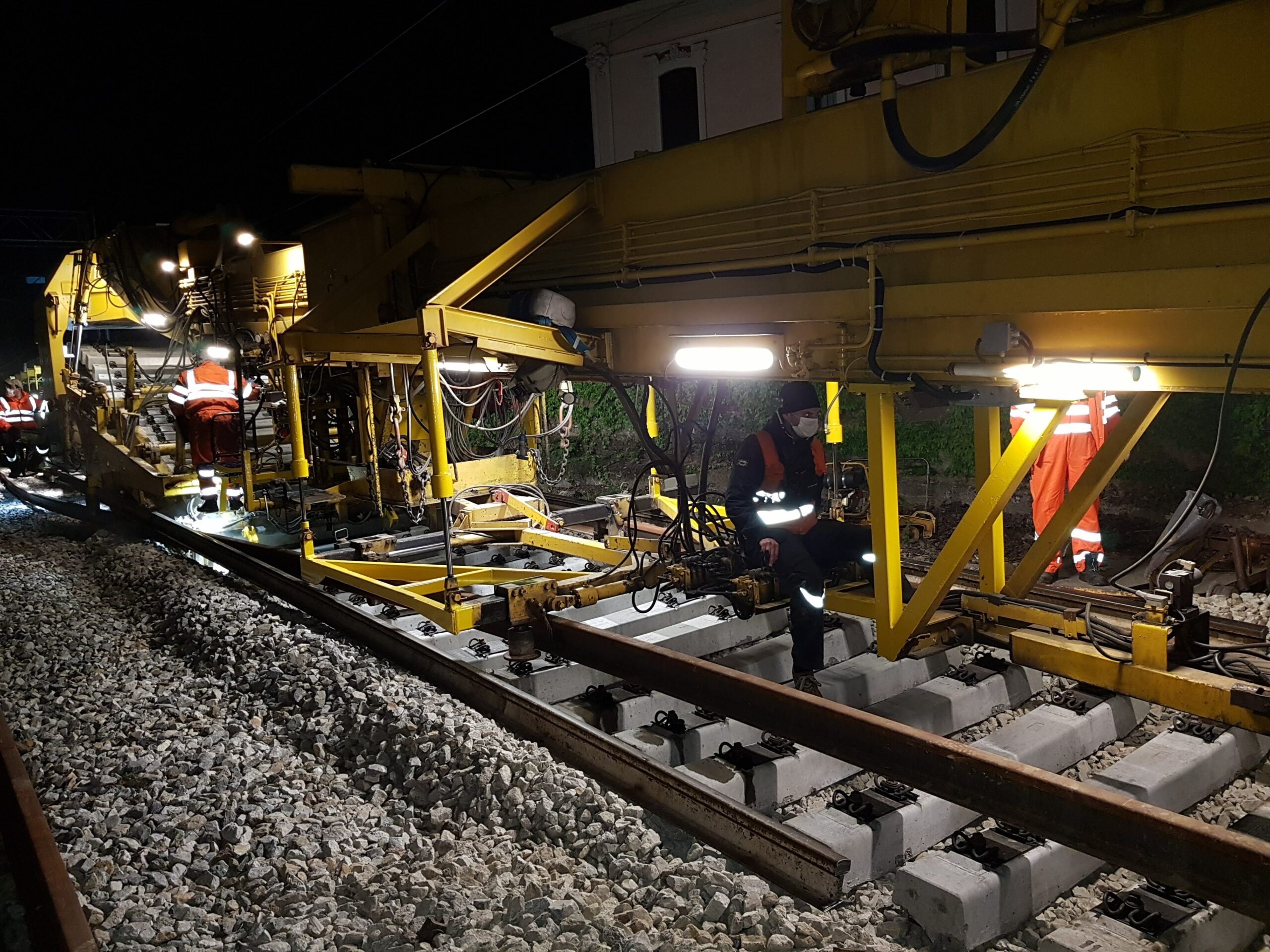 Treni, due mesi di lavori sulla tratta Salerno-Cosenza: ritardi e capacità ridotta sui convogli