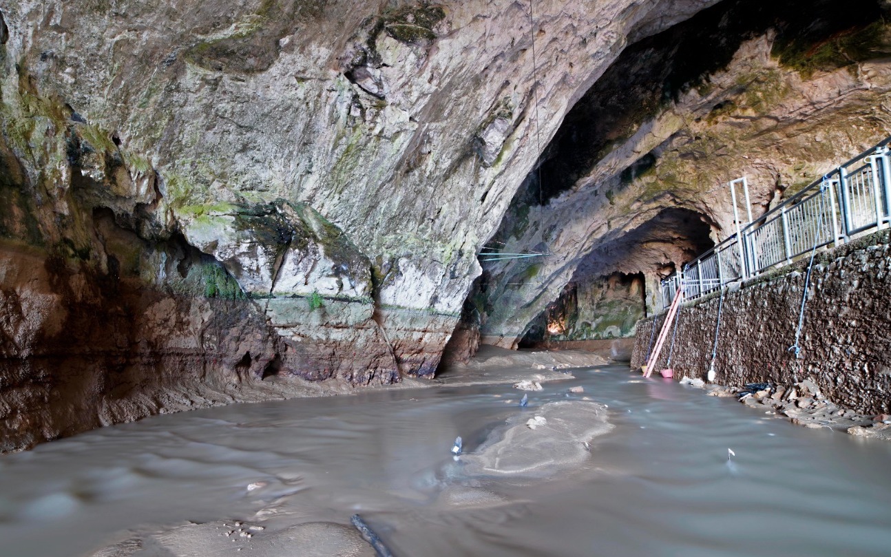 Nelle Grotte di Pertosa-Auletta l’unico insediamento palafitticolo sotterraneo d’Europa: nuove ricerche in arrivo