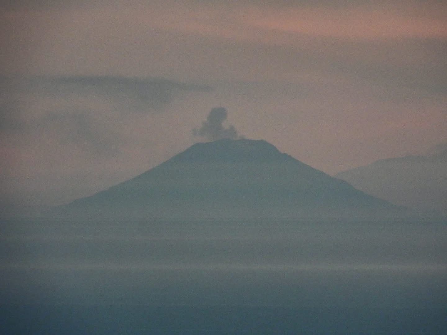 Le Eolie visibili dal Cilento: uno spettacolo invernale