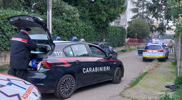 Ex carabiniere si toglie la vita con un colpo di pistola in provincia di Salerno