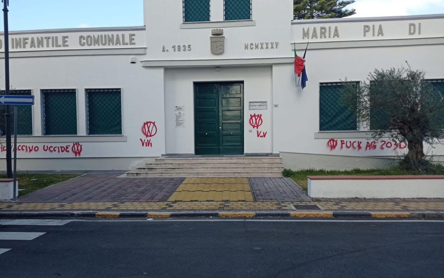 Pontecagnano, vandalizzato edificio comunale appena inaugurato