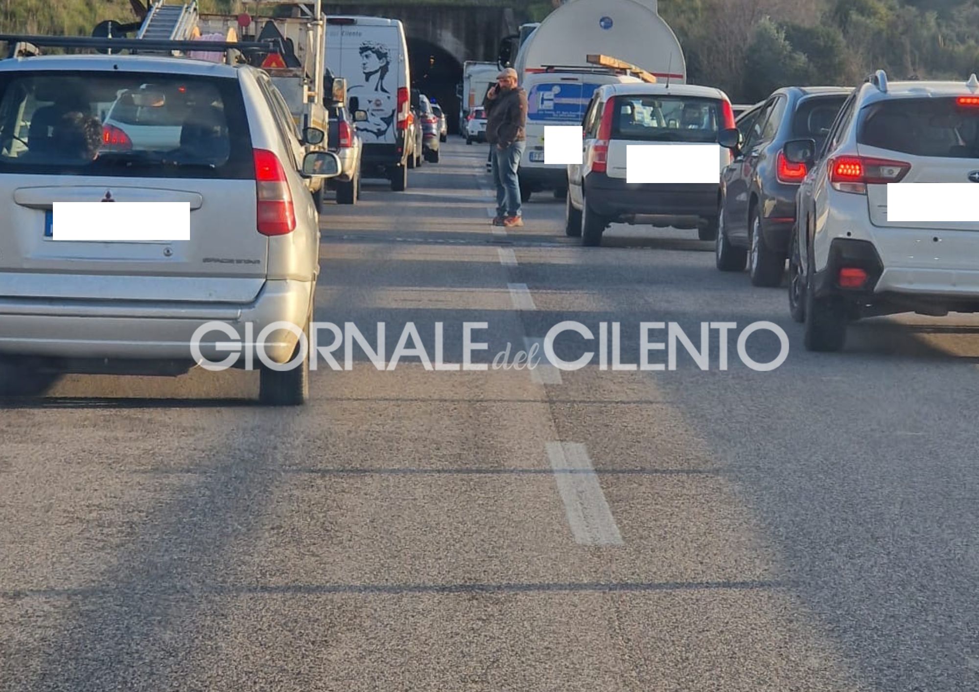 Incidente sulla Cilentana tra Vallo della Lucania e Ceraso, 5 feriti