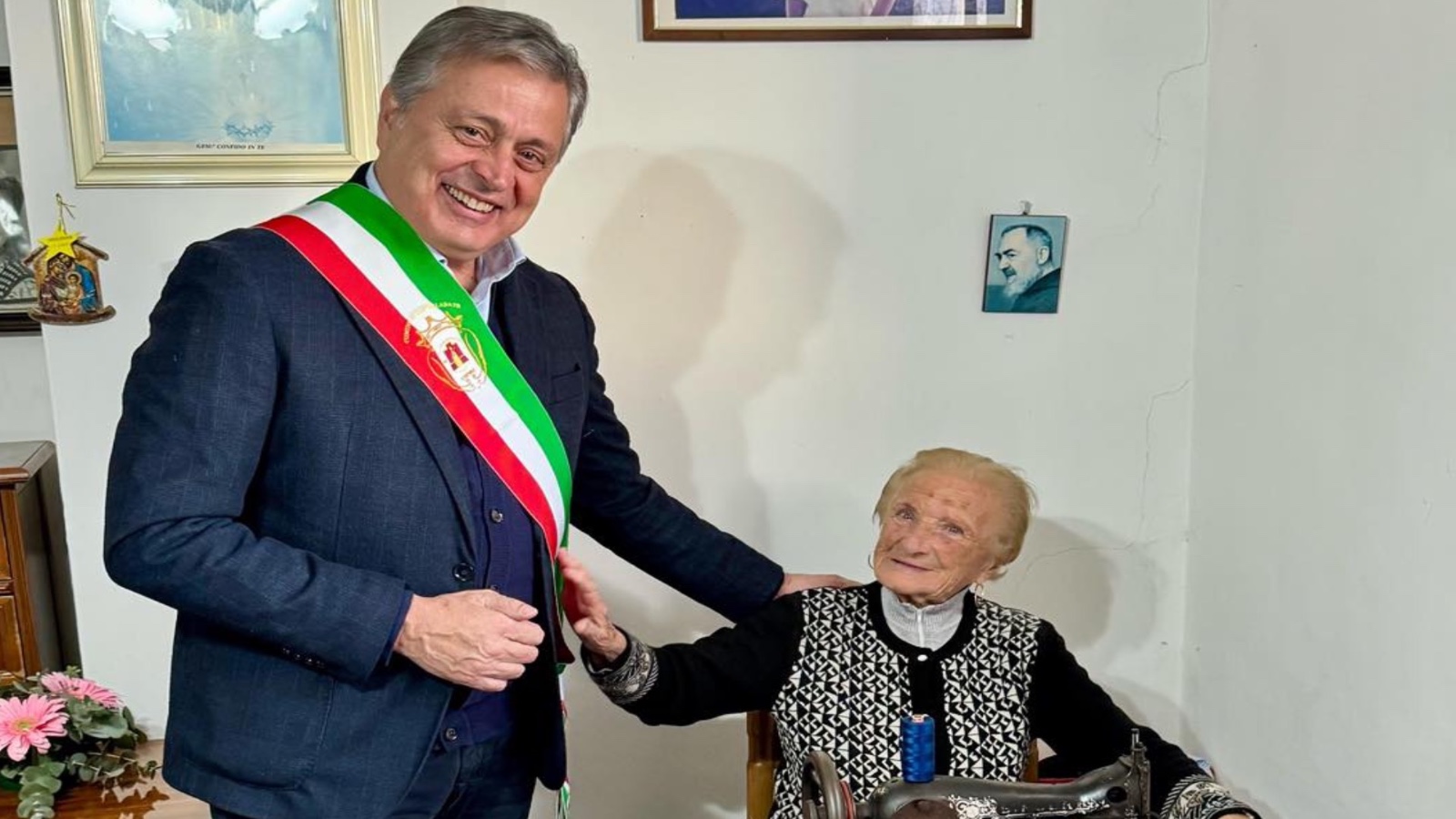 Maria Sansivieri compie 101 anni, è festa per la comunità di Castellabate