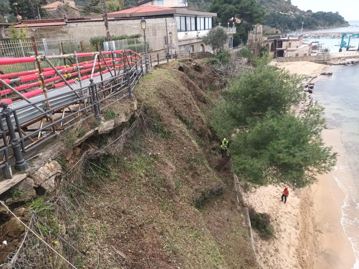 Iniziati i lavori di messa in sicurezza del sentiero La Grotta a Castellabate