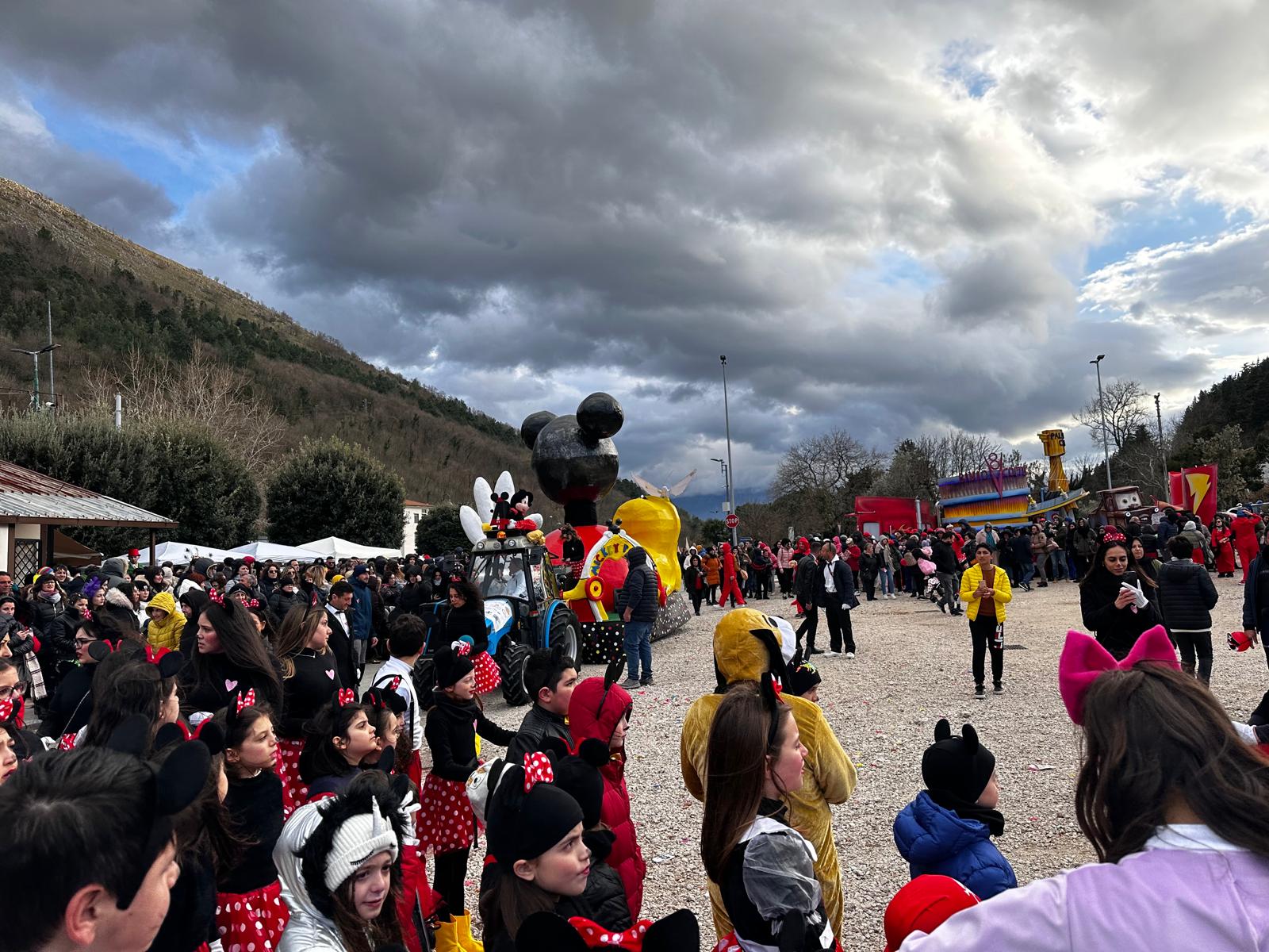 Al via allo storico Carnevale di Palomonte 2025 che omaggia il cinema