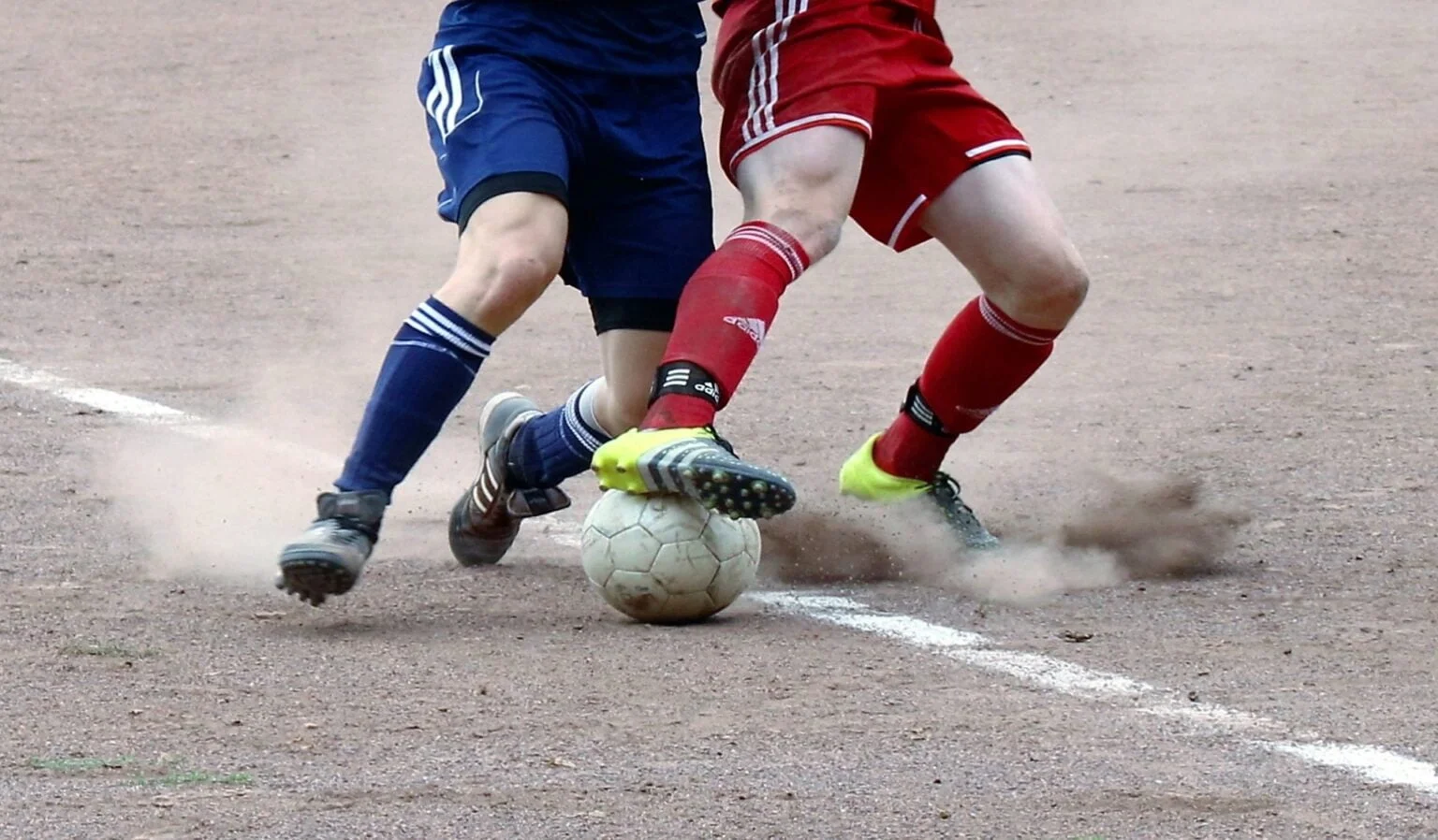 Scontri in campo: pesanti sanzioni del giudice sportivo dopo Herajon – Ebvrvm