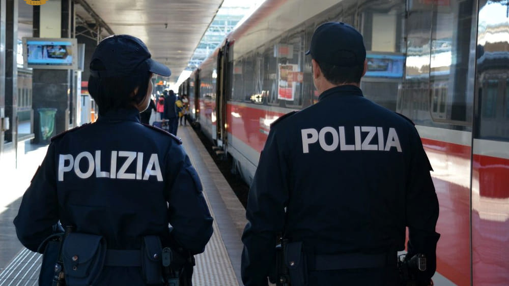 Pusher sorpreso sul treno tra Battipaglia e Capaccio: scattano le manette